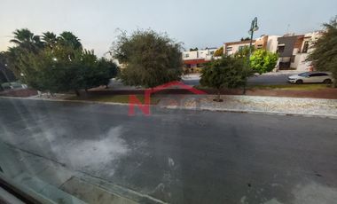 CASA EN RENTA SIN MUEBLES EN PRIVANZAS DEL CAMPESTRE