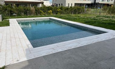 Casa en Alquiler de Verano - Barrio La Calesa - Pilará - Mallmann Propiedades