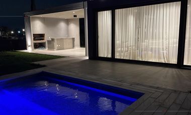 Casa en Alquiler de Verano - Barrio La Calesa - Pilará - Mallmann Propiedades