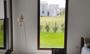 Casa en Alquiler de Verano - Barrio La Calesa - Pilará - Mallmann Propiedades