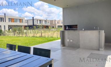 Casa en Alquiler de Verano - Barrio La Calesa - Pilará - Mallmann Propiedades