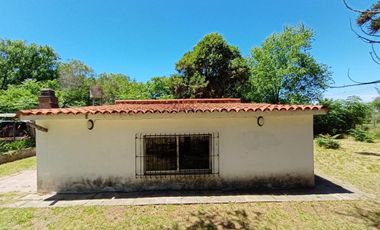 Casa en venta - 2 Dormitorios 1 Baño - Cochera - 2.250Mts2 - Zarate
