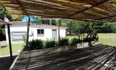 Casa en venta - 2 Dormitorios 1 Baño - Cochera - 2.250Mts2 - Zarate