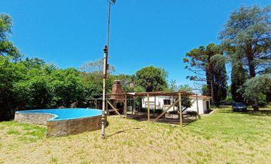 Casa en venta - 2 Dormitorios 1 Baño - Cochera - 2.250Mts2 - Zarate