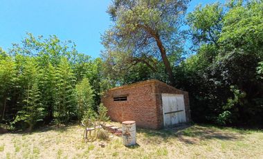 Casa en venta - 2 Dormitorios 1 Baño - Cochera - 2.250Mts2 - Zarate
