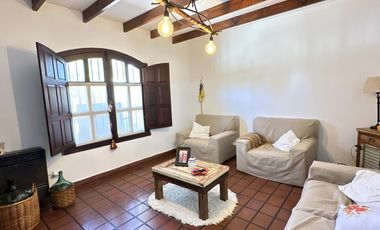 Imperdible Casa centrica  en Roque Perez