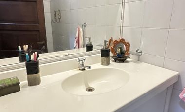 Imperdible Casa centrica  en Roque Perez