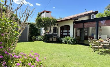 Imperdible Casa centrica  en Roque Perez