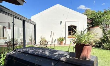 Imperdible Casa centrica  en Roque Perez