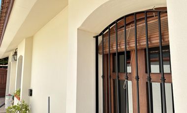 Imperdible Casa centrica  en Roque Perez