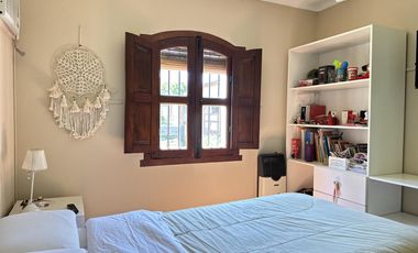 Imperdible Casa centrica  en Roque Perez