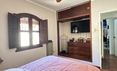 Imperdible Casa centrica  en Roque Perez
