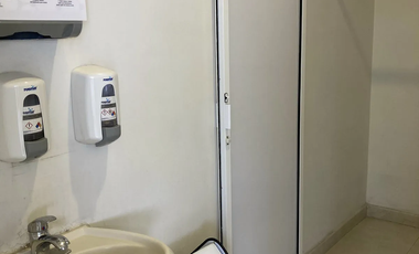 Bodega en Iztapalapa acondicionada (con patio de maniobra y oficinas)