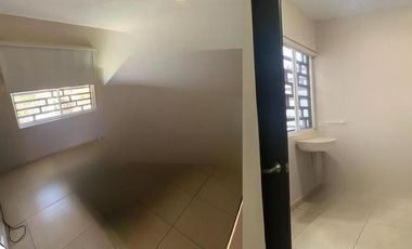CASA EN RENTA EN CUMBRES ANDARA