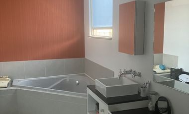 LOMAS COUNTRY VENDE BONITO DEPARTAMENTO