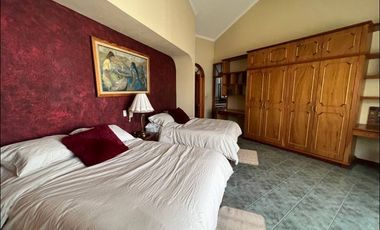 CASA RESIDENCIAL EN RENTA EN EL CLUB ERANDENI, MORELIA