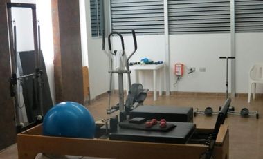 VENTA DE CASA DE DOS PISOS EN EL RECREO DE MONTERA.