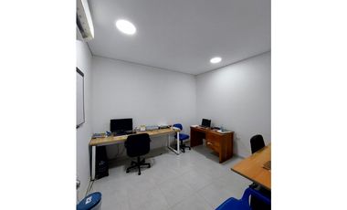 VENTA DE CASA DE DOS PISOS EN ZONA ORIENTE DE MONTERIA