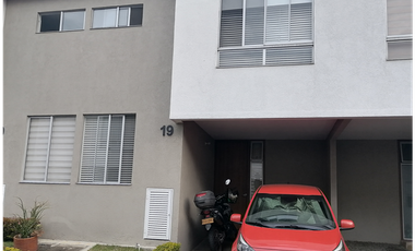 CASA EN VENTA EN JILGUERO DE CIUDAD COUNTRY CALI - JAMUNDI