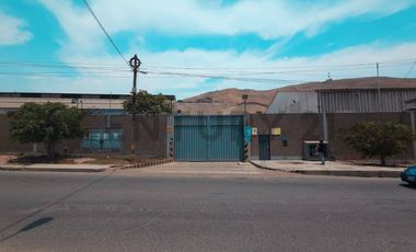 Venta de Local industrial en Ventanilla Oportunidad unica!