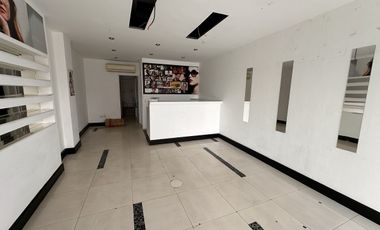 Renta Local 55 m2 Plaza Tanarah San Pedro