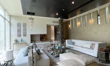 CASA A LA VENTA  EN BOSQUE DE LA HERRADURA.
