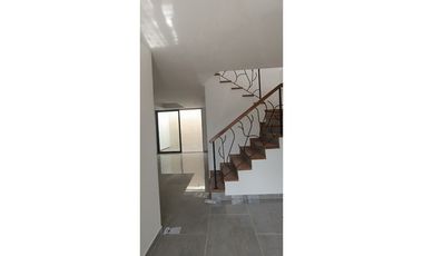 EN ARRIENDO CASA CERCA AL CENTRO COMERCIAL VIVA LA CEJA- Agua fresca