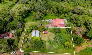 Se vende lote en Nuevo Emperador