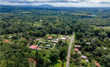 Se vende lote en Nuevo Emperador
