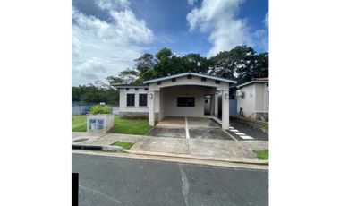 ALQUILO CASA EN LA CHORRERA COSTA VERDE SUMMERHILLS 3R (DMFS)