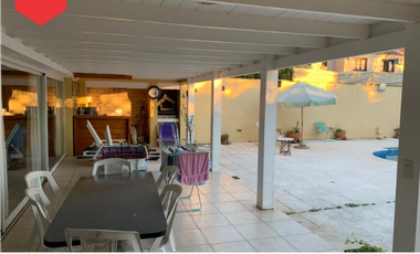 CASA EN VENTA (Calle 35 e/28 y 30)