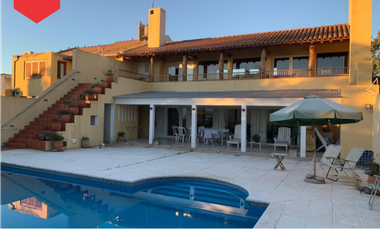 CASA EN VENTA (Calle 35 e/28 y 30)
