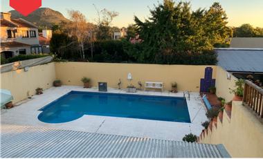 CASA EN VENTA (Calle 35 e/28 y 30)