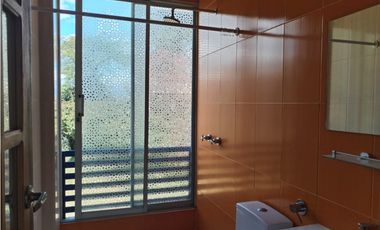 Nayón, Casa en Renta, 240m2, 2 Habitaciones
