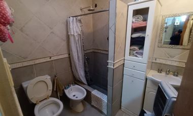 Casa con Departamento en venta en Victoria