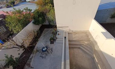 Casa con Departamento en venta en Victoria