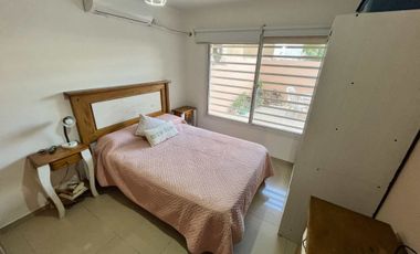 Venta depto 2 amb con patio y cochera. Moreno
