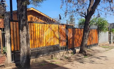 Casa en Venta en Av. Américo Vespucio