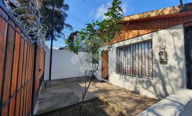 Casa en Venta en Av. Américo Vespucio