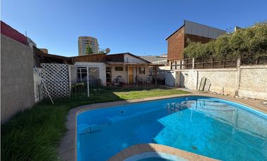 SE VENDE AMPLIA PROPIEDAD CON EXCELENTE UBICACION CENTRO COPIAPO