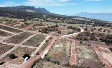 Venta de Terreno con VISTA AL LAGO DE CHAPALA en TUXCUECA, JALISCO