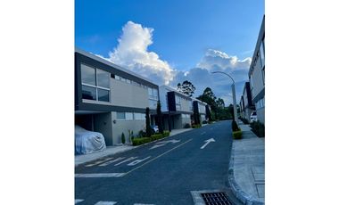 Casa para Venta en Rionegro sector San Antonio de Pereira