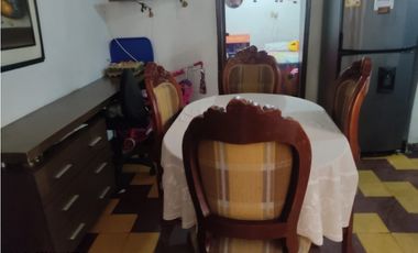 VENTA  CASA  CASTILLA PRIMER PISO CON APARTAESTUDIO AL LADO GANGA!!