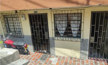 VENTA  CASA  CASTILLA PRIMER PISO CON APARTAESTUDIO AL LADO GANGA!!