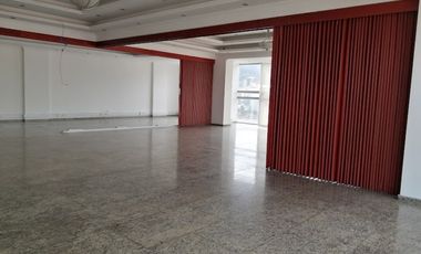 SE ARRIENDA EDIFICIO EN EL CHICO