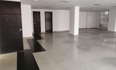 SE ARRIENDA EDIFICIO EN EL CHICO