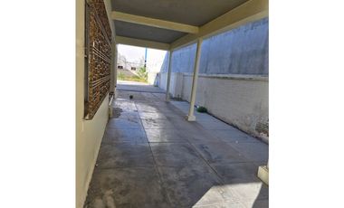 Amplia Casa en Esquina en Sector Aduana - Terreno de 800 m²