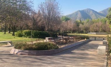 Sitio en Venta en Parque del Recuerdo Huechuraba