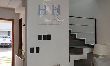 Casa  SAMOS  en condominio en Real de Valdepeñas, Zapopan