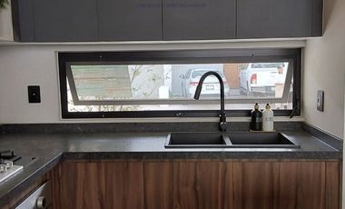 Casa  SAMOS  en condominio en Real de Valdepeñas, Zapopan